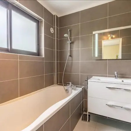 Cosy T3 - Jardin - Parking - Piscine