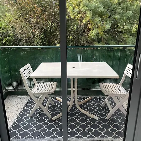 Apartament Cosy T3 - Jardin - Parking - Piscine - Maconciergerie34